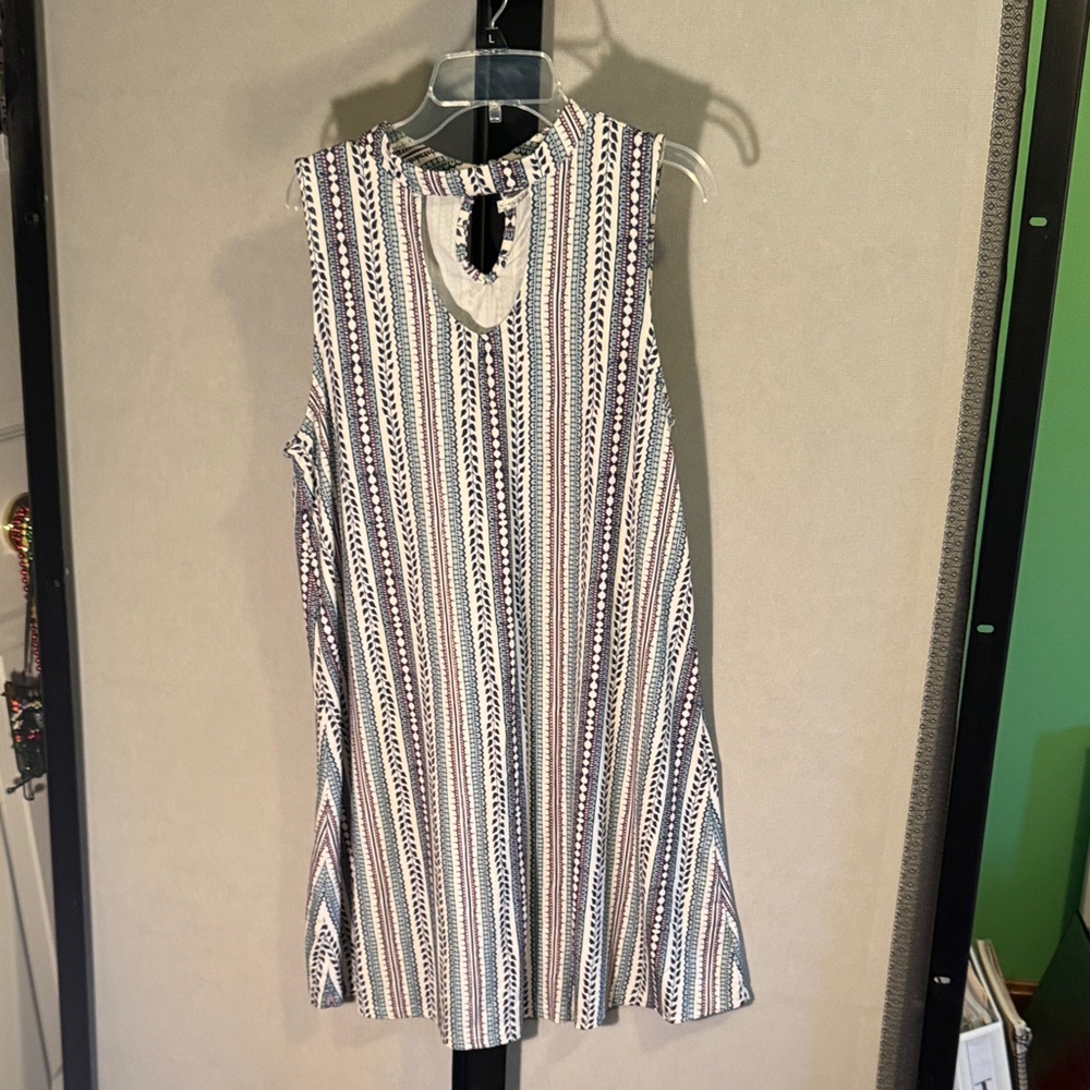 Mudd Sleeveless Dress - Black, White, Blue, Pink. Size large